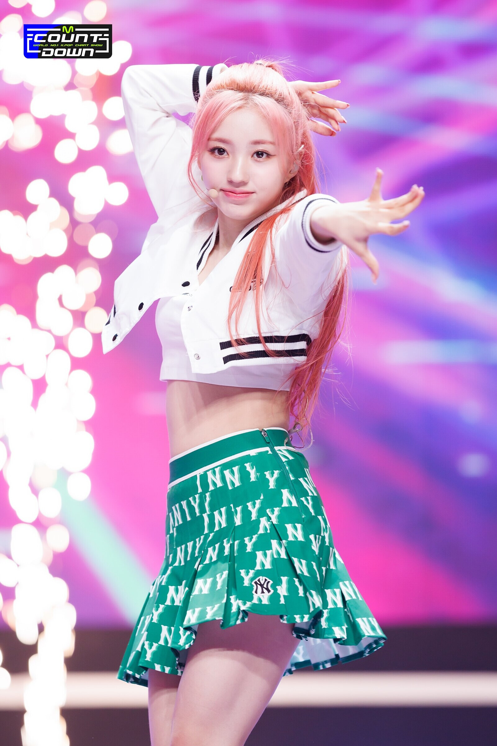 230413 Kep1er Yeseo - 'Giddy' & 'Back to the City' at M COUNTDOWN ...