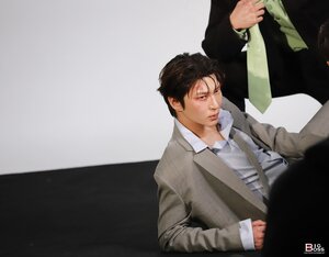 240531 - Naver - Big Boss Entertainment Leo Behind Photos