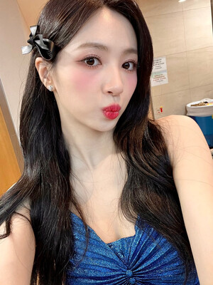 230310 Cherry Bullet Twitter Update - Jiwon