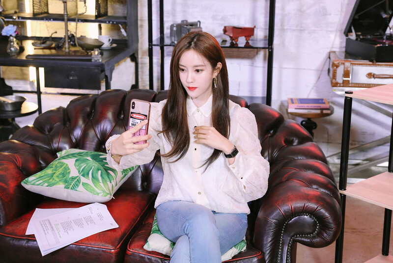 190611 Sublime Naver post update | Hyomin documents 10