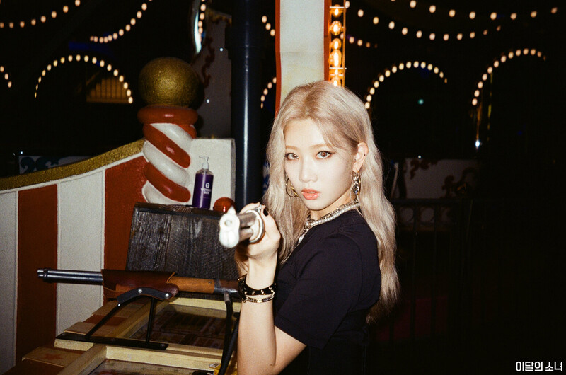 211121 Blockberry Naver Post - Not Friends behind feat. Heejin, Kim Lip, Jinsoul & Yves documents 6