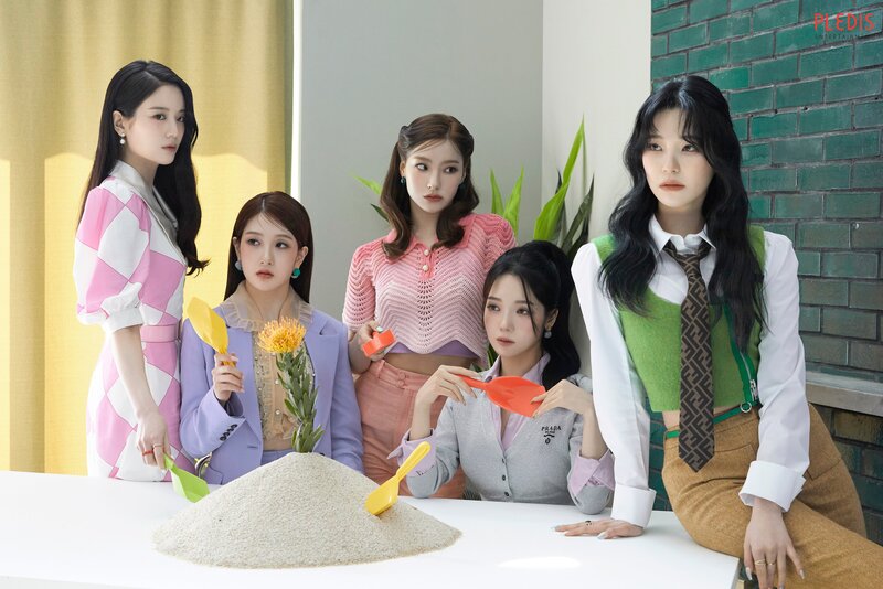 220622 Pledis Naver - fromis_9 - 'From our Memento Box' Jacket Shoot documents 3
