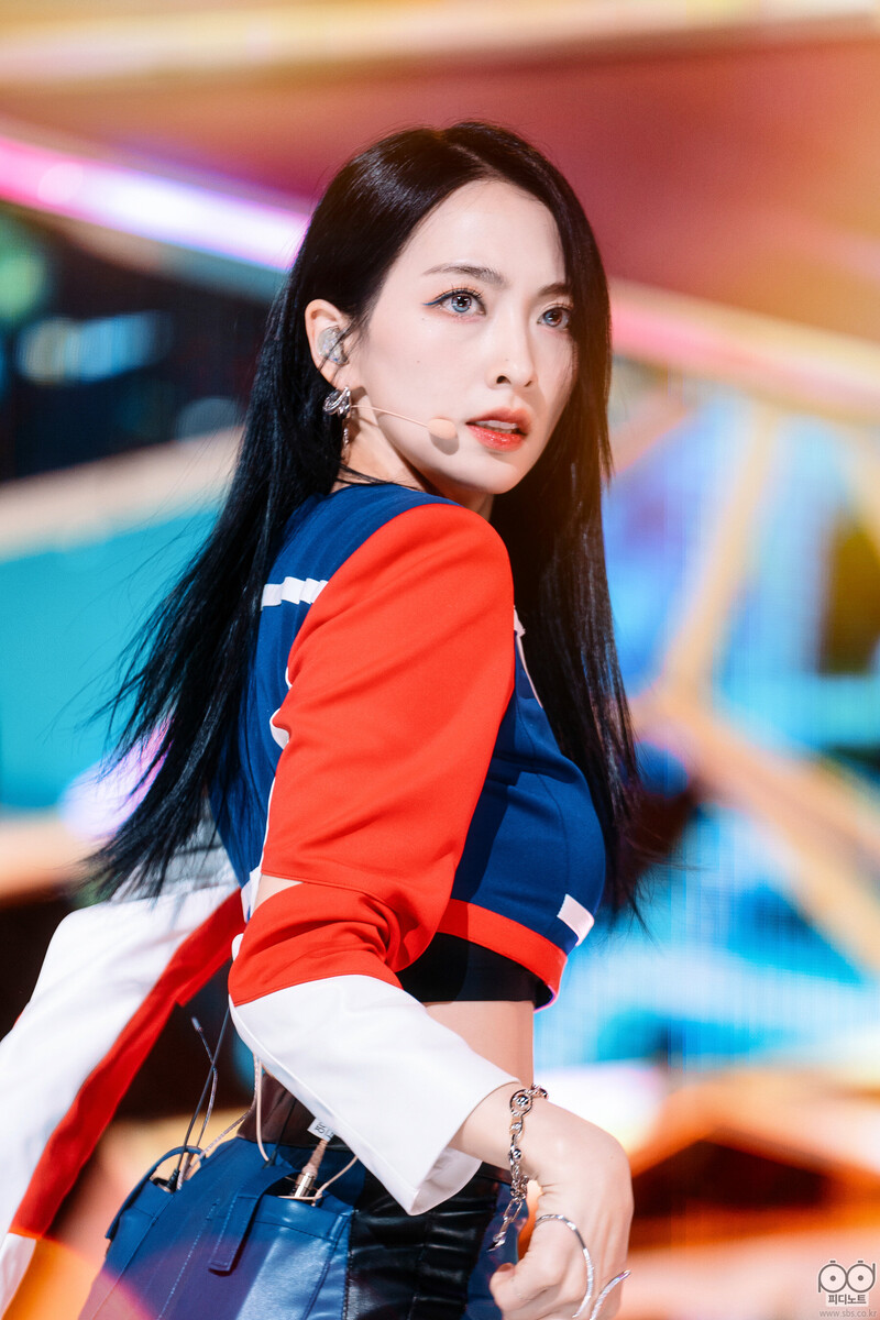 221204 KARA Jiyoung - 'WHEN I MOVE' at Inkigayo documents 1