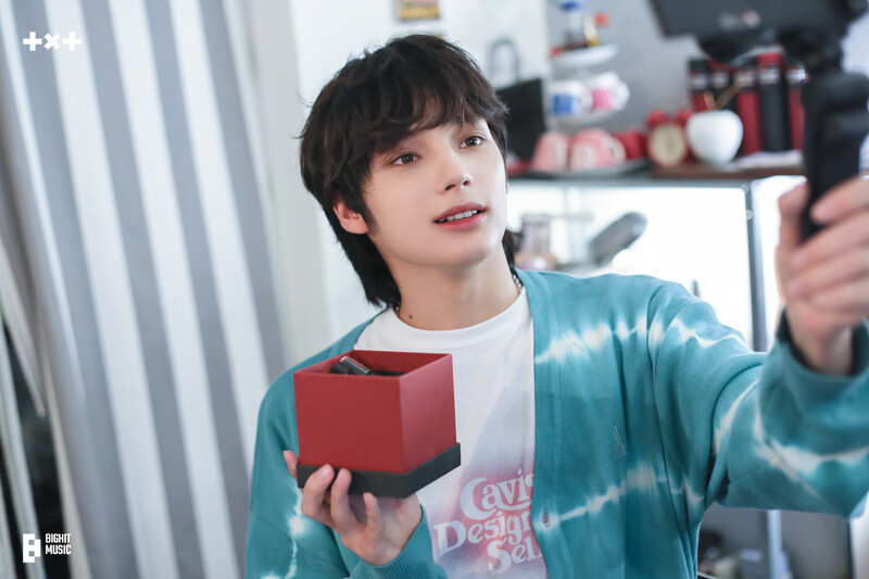 230814 TXT Weverse Update - 2023 Huening Kai's Birthday documents 5