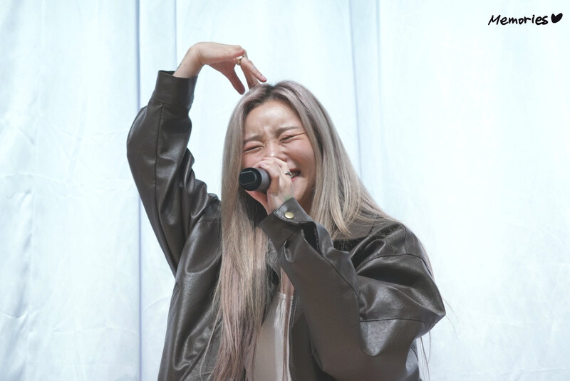 231112 Whee In - Apple Music Fansign Event documents 9