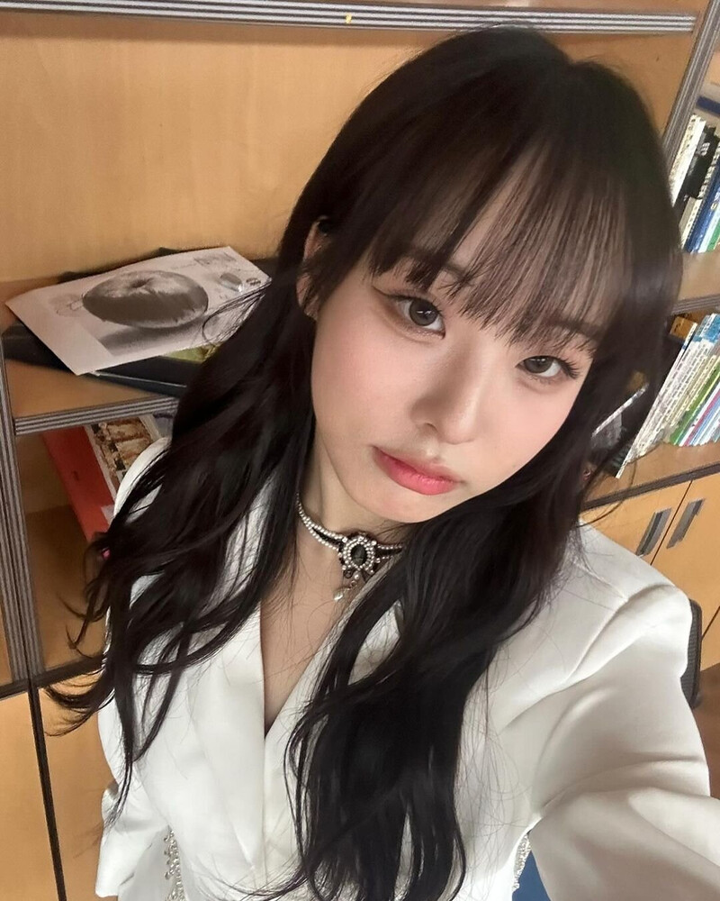 231129 CLASS:y Instagram Update - Kim Seonyou documents 4