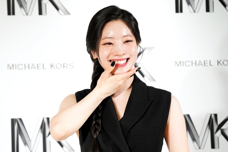 240327 - DAHYUN at Michael Kors Ginza Store Event in Japan documents 5