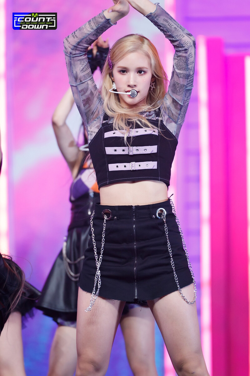 220113 Kep1er - 'WA DA DA' at M Countdown documents 15