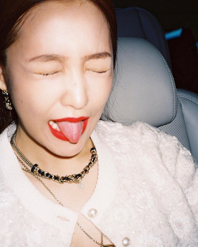 210630 Yeri Instagram Update (RED VELVET) documents 6