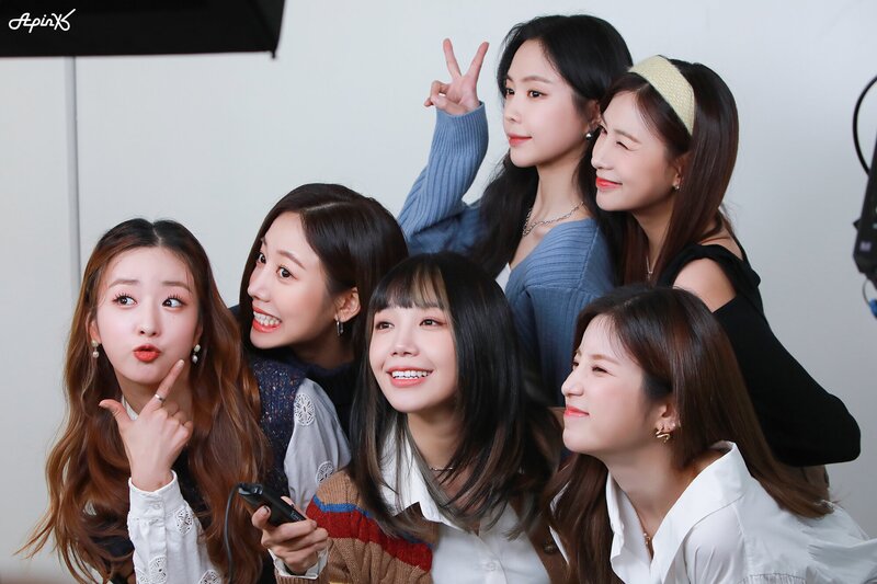 220105 IST Naver Post - Apink - Fanmeeting VCR Behind documents 6