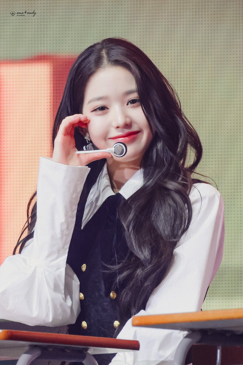 230211 IVE Wonyoung - 'The Prom Queens' Day 1 documents 12
