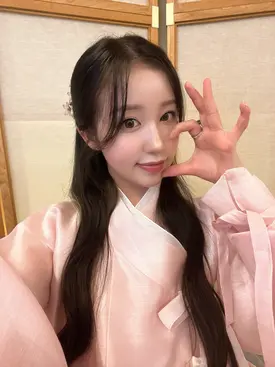 240916 WOOAH - SORA weverse update - Chuseok Greetings