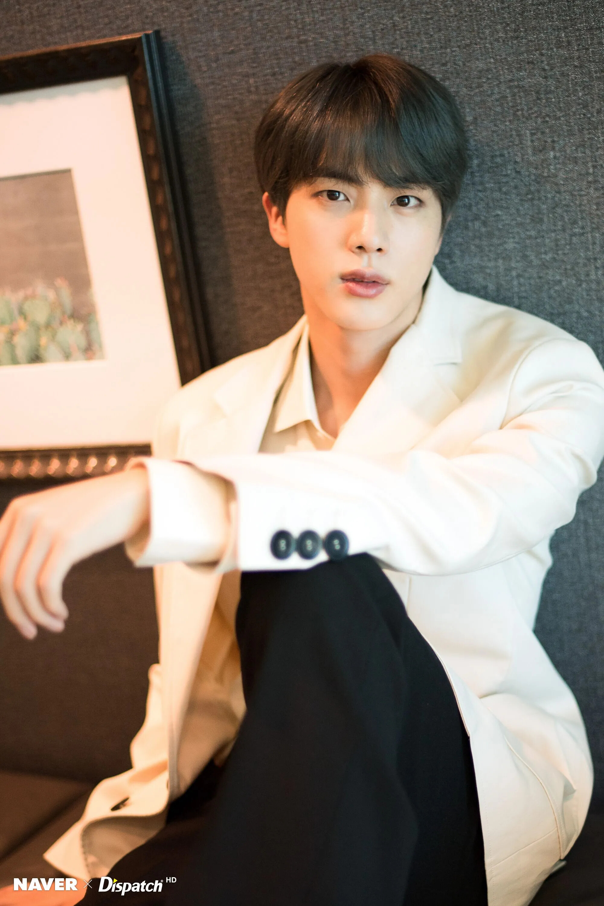 File:Jin for Dispatch White Day Special, 27 February 2019 01.jpg -  Wikimedia Commons