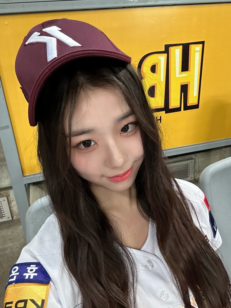 230419 tripleS Kim ChaeYeon SNS Update documents 4