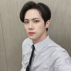 220514 Wei Twitter Update - Donghan