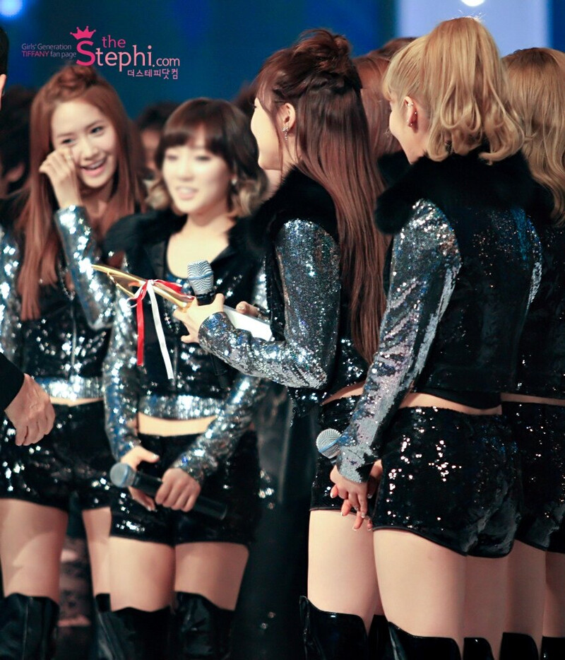 101230 Girls' Generation Tiffany at KBS Gayo Daechukje documents 8