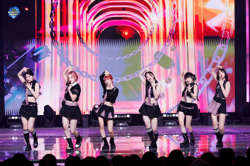 240711 STAYC - 'Cheeky Icy Thang' at M Countdown documents 4