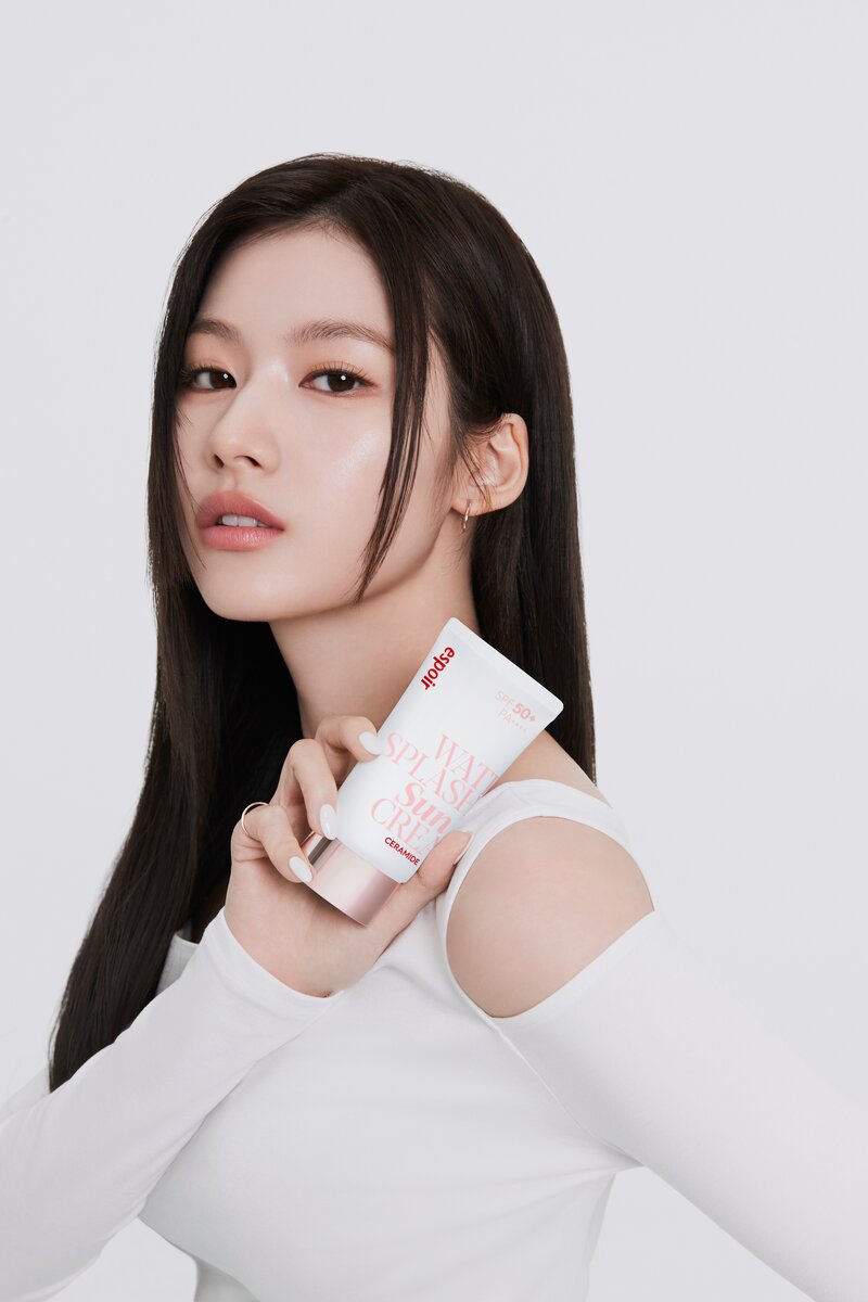TWICE Sana for Espoir Be Natural Cushion & Couture Lip Tint documents 3