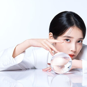 IU for Clalen 2023 - Ash Gray & Natural Gray Lens