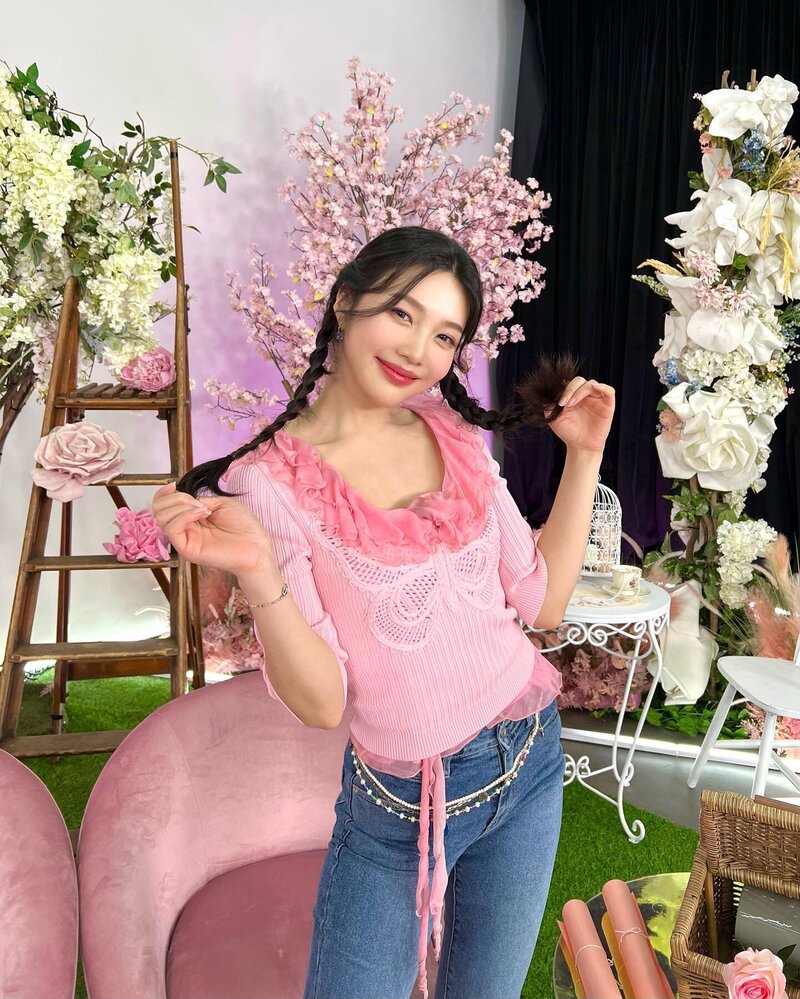 220322 Red Velvet Joy Instagram Update documents 6