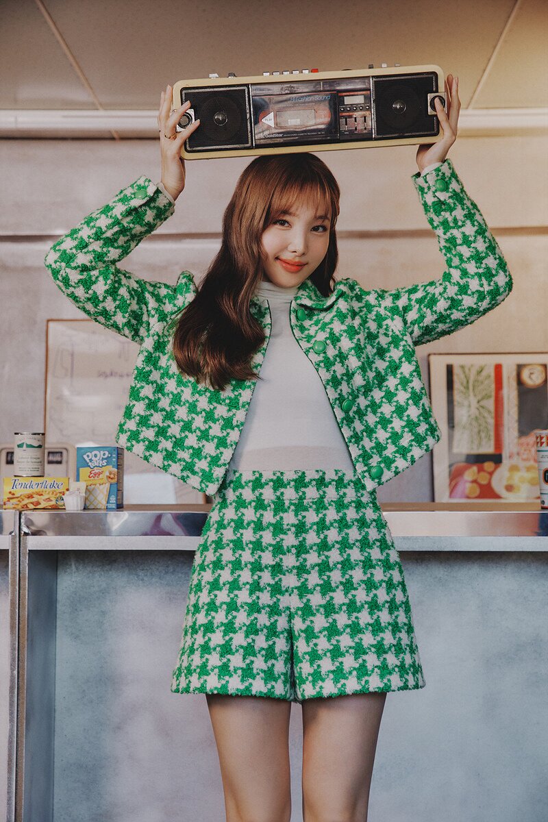 TWICE Nayeon x OLIVE DES OLIVE FW Collection 2022 documents 2