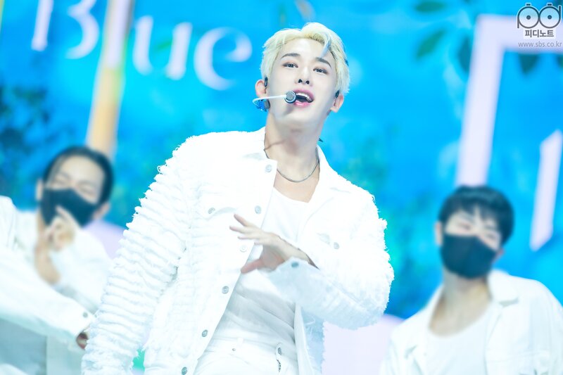 210923 WONHO Performing "24/7" & "BLUE" | SBS Inkigayo PD Note Update documents 15
