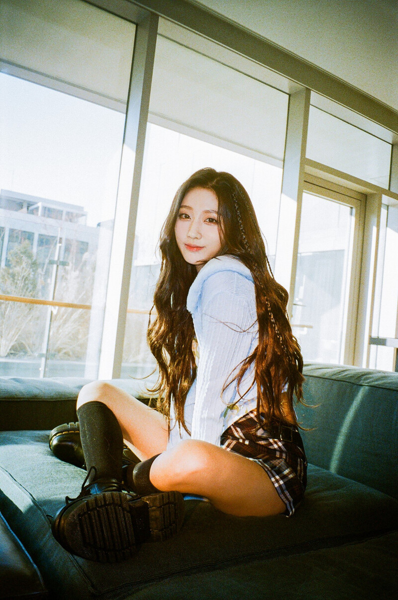 220125 Yein 'Plus n Minus' Jacket Shoot by Melon documents 16