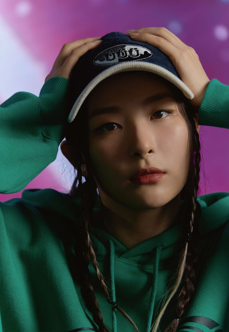 RED VEVLT SEULGI for ISTKÜNST F/ 2022 Collection documents 18