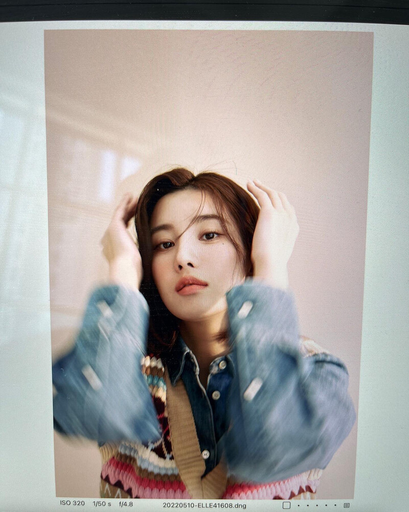 220525 Kwon Eunbi Instagram Update documents 5