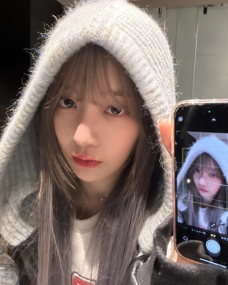 231129 - SAKURA Instagram Update documents 2