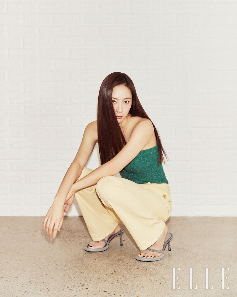 Krystal for ELLE Korea Digital Edition x CHARLES & KEITH April Issue 2022 documents 9