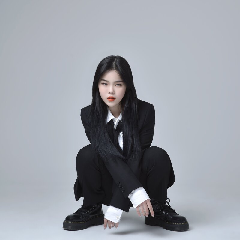 XG - 1st Single 'Tippy Toes' Concept Teasers documents 13