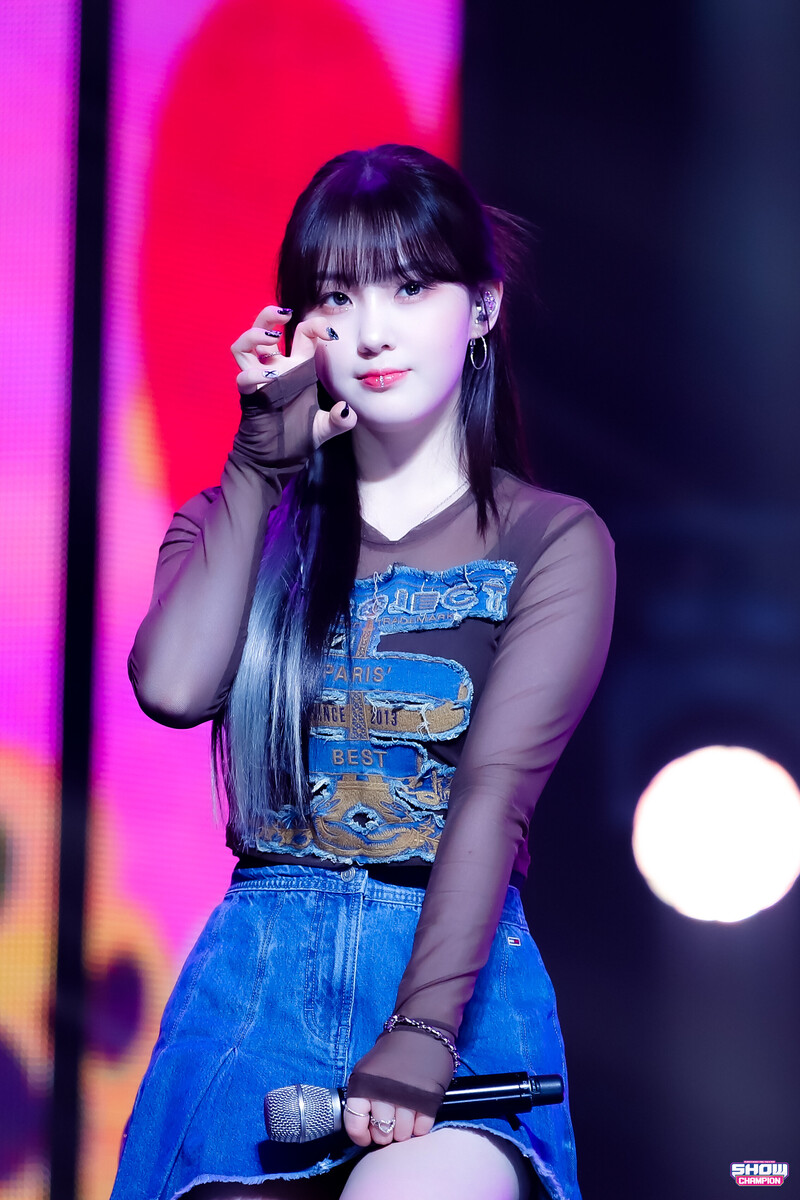 230419 Kep1er Chaehyun 'Giddy' at Show Champion documents 3