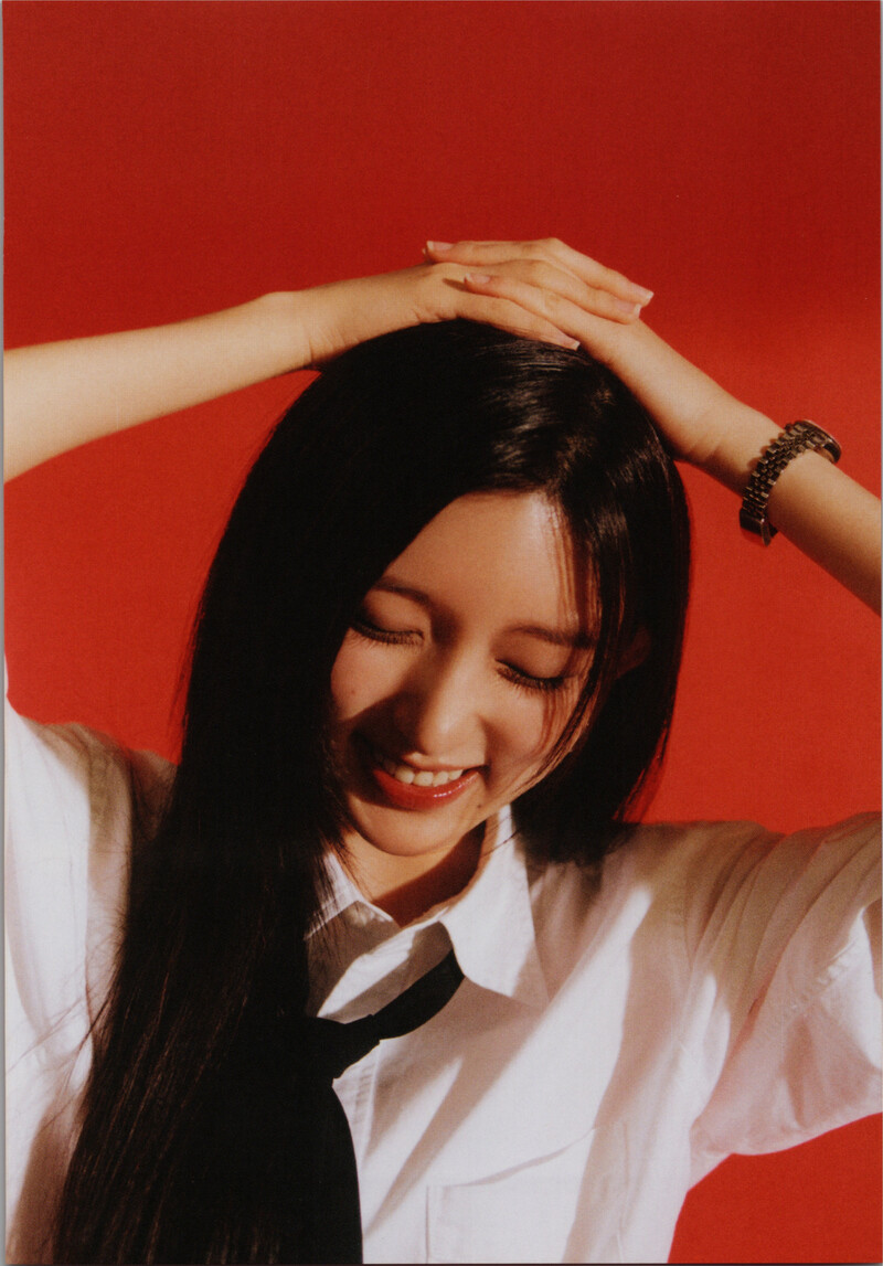 IVE - Mini Album 'I'VE MINE' (Scans) documents 8