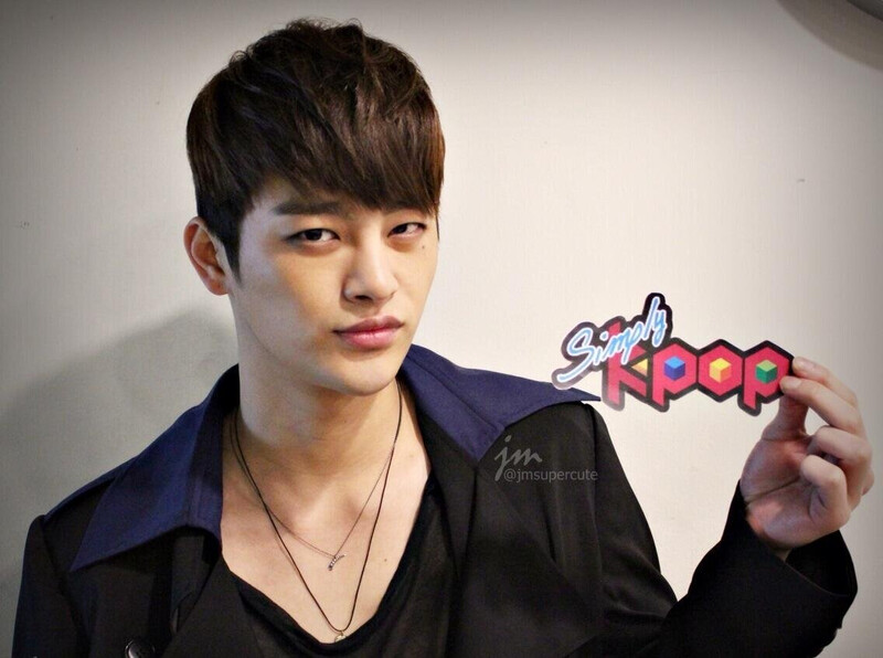 130423 Simply K-Pop Twitter Update - Seo In Guk documents 1