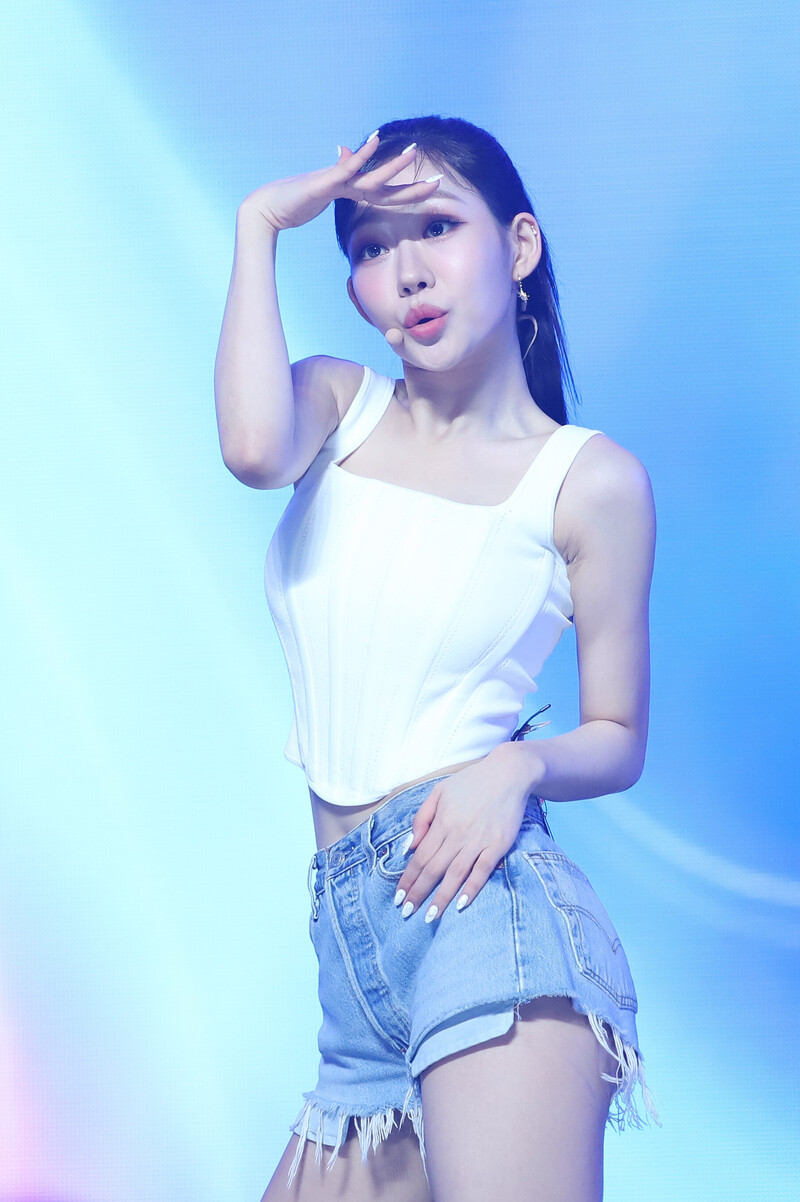 230726 KISS OF LIFE Julie - 'Shhh' at Show Champion documents 2