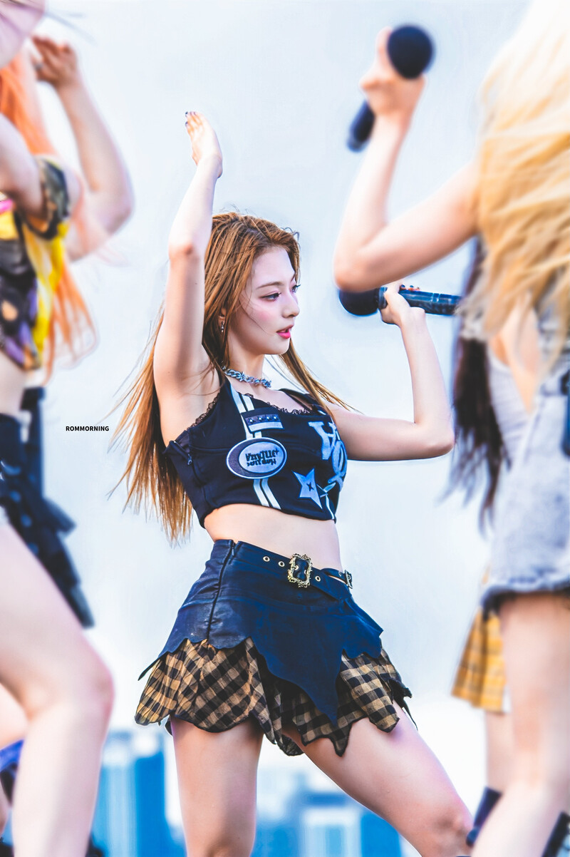 240727 fromis_9 Nagyung - Waterbomb Festival in Busan documents 1