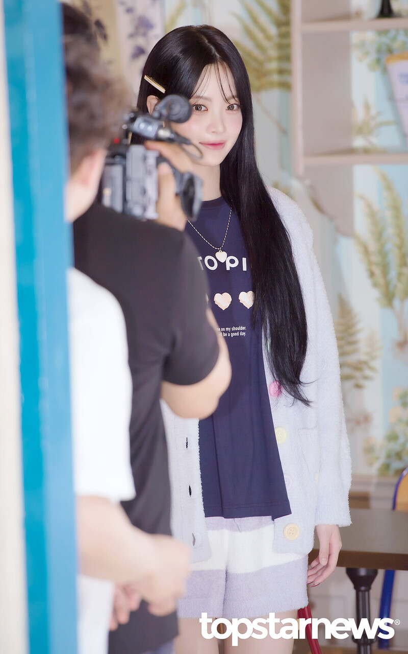 240903 LE SSERAFIM Eunchae - Gelato Pique Opening Party documents 7