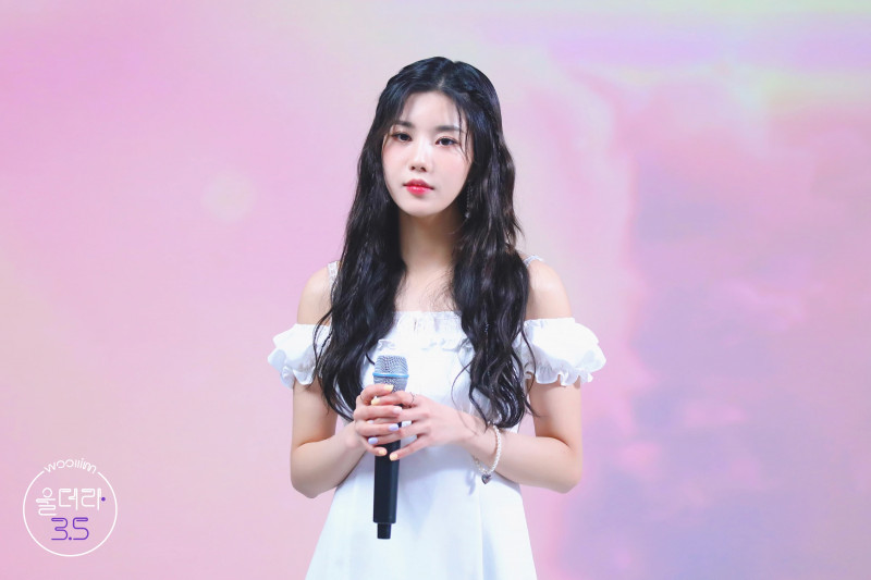 210509 Woollim Naver Post - THE LIVE 3.5 behind - Eunbi 'eight' Cover documents 1