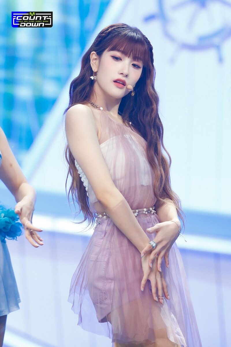 220630 fromis_9 'Stay This Way' at M Countdown documents 28