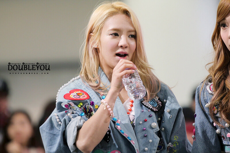 130126 Girls' Generation Hyoyeon at Yeongdon Times Square fansign event documents 5