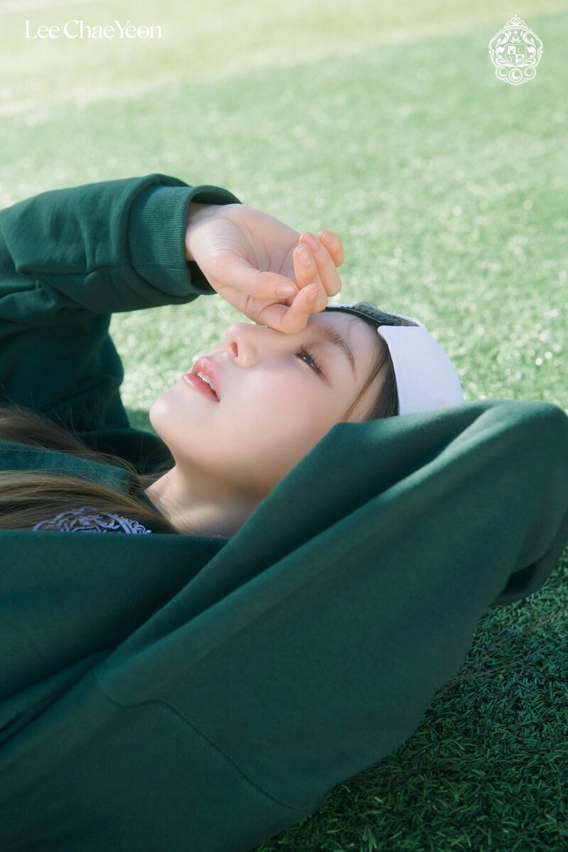 Lee Chae Yeon "Over The Moon" Concept Photos documents 5