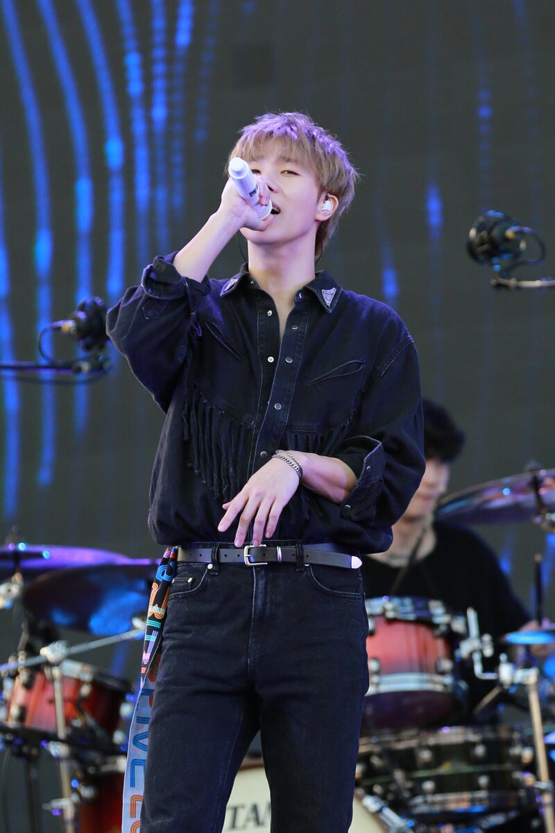 231024 - Naver - Sungkyu - Slow Life Slow Live 2023 Behind Photos documents 5