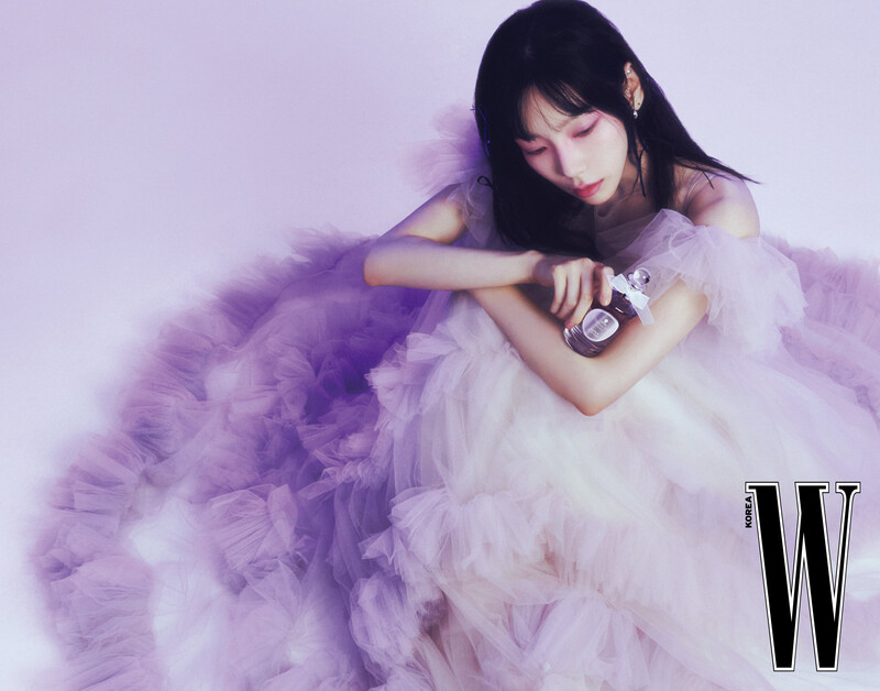 Taeyeon [W Korea, February 2024] documents 5