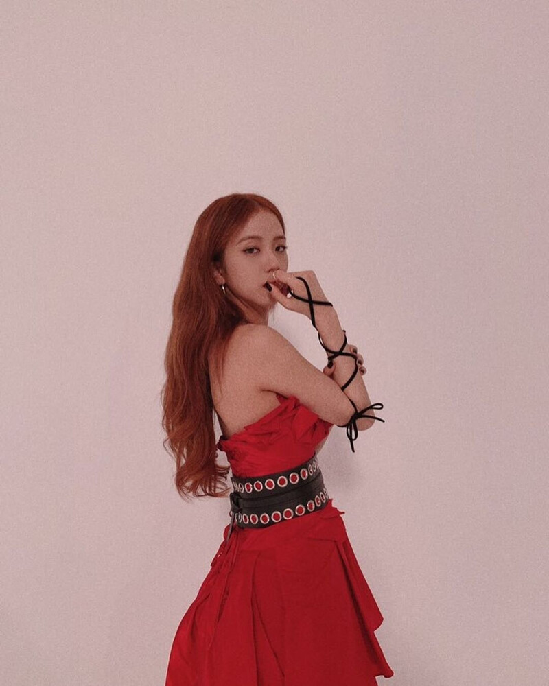 190604 JISOO InstagramUpdate documents 1