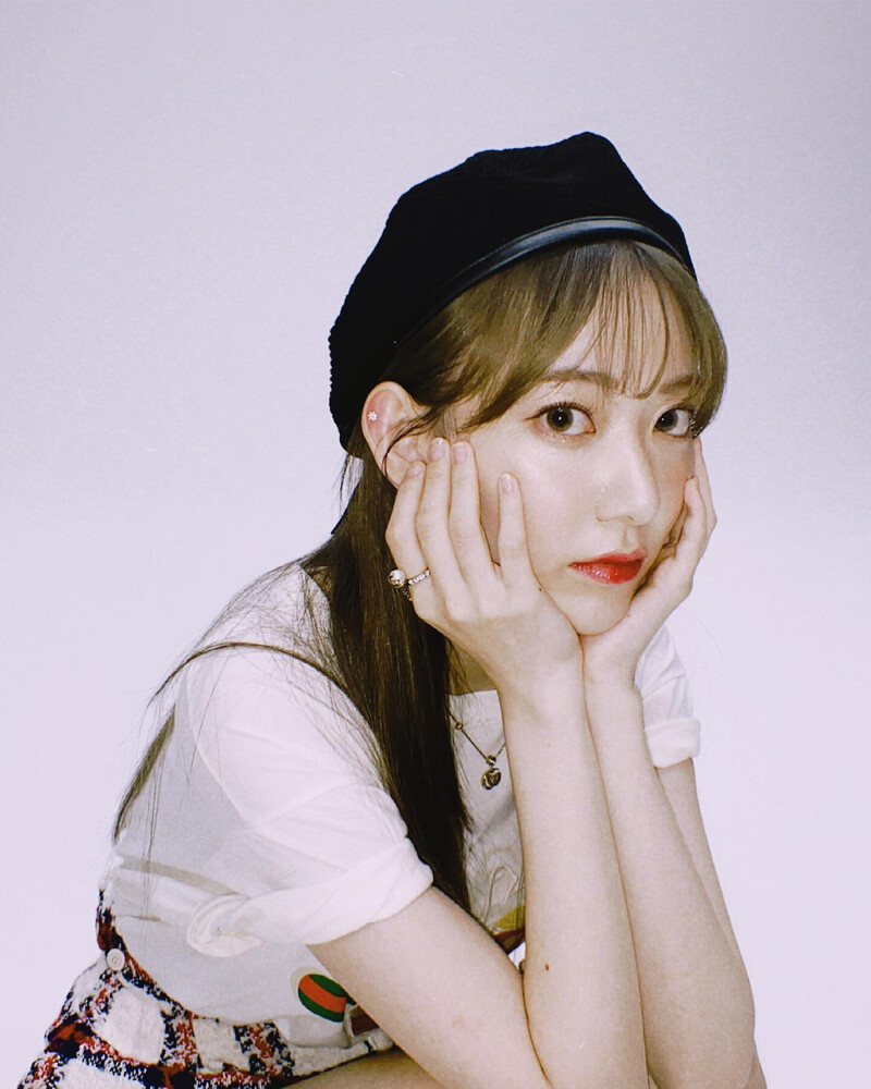 210624 Sakura Instagram update documents 3