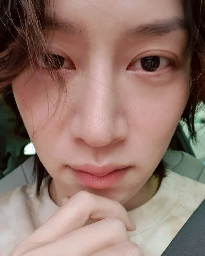 220304 Heechul Instagram Update documents 4