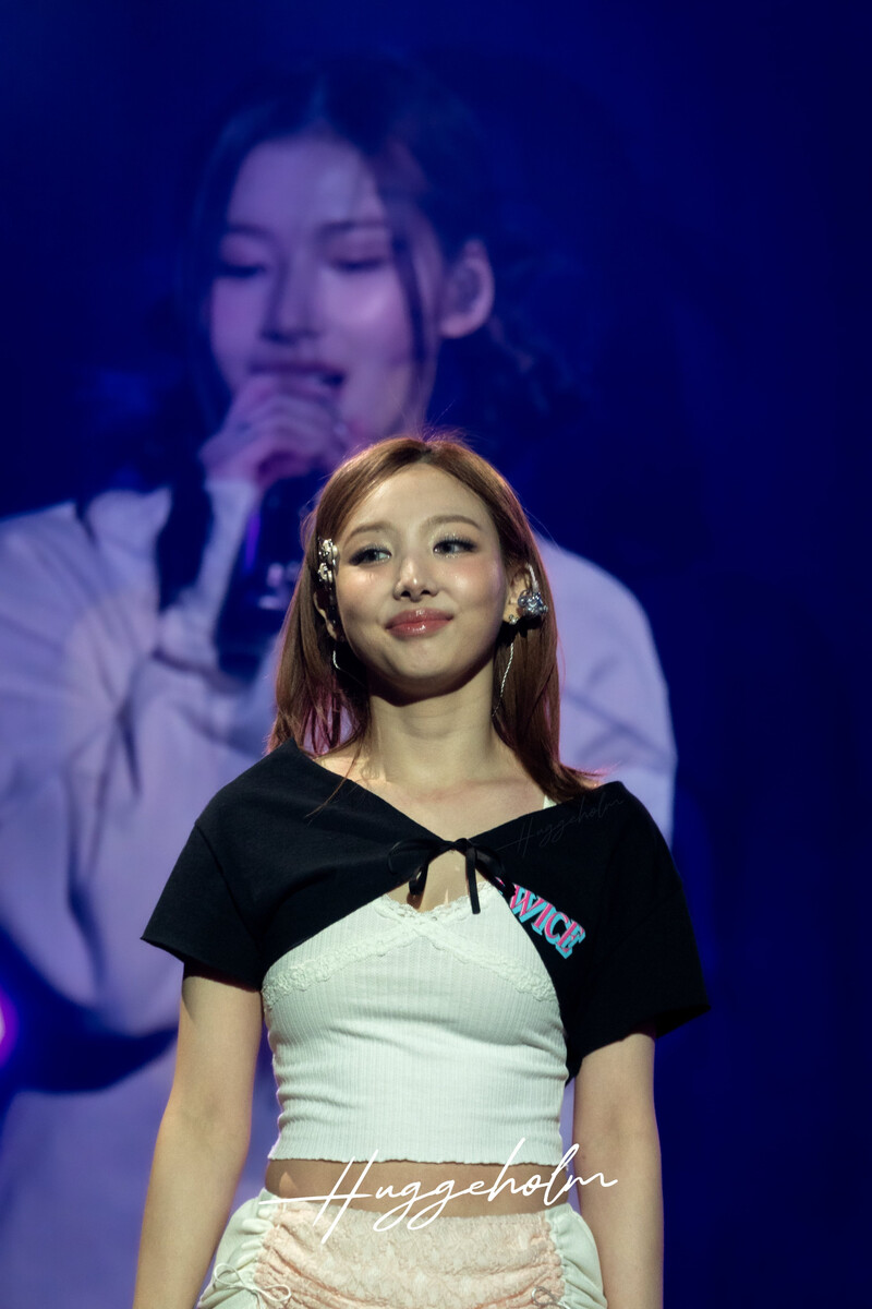 240316 TWICE Nayeon - ‘Ready To Be’ World Tour in Las Vegas documents 2