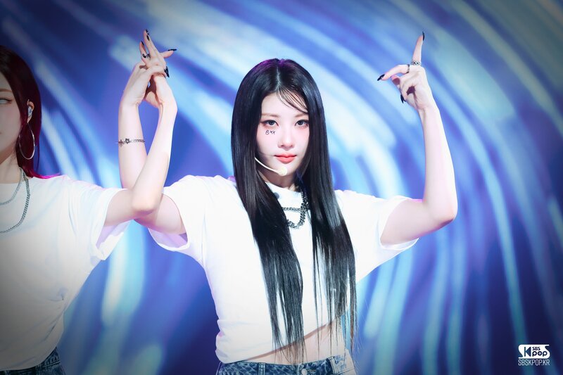 240324 PURPLE KISS Chaein - 'BBB' at Inkigayo documents 1