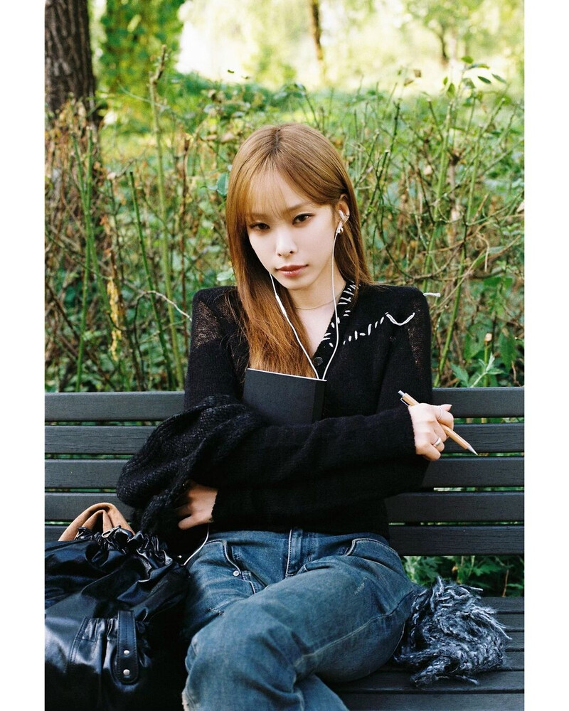 [Heize] The 9th Mini Album [FALLIN'] Mood Film Behind 📸 2024.11.06 (Wed) 6PM KST documents 1